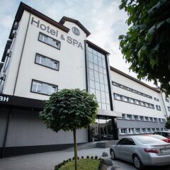 LH Hotel & SPA парковка