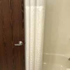 Comfort Inn Horn Lake - Southaven in Horn Lake, United States of America from 136$, photos, reviews - zenhotels.com bathroom