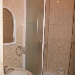 Гостиница Guest House on Pionersky prospekt 36 в Анапе отзывы, цены и фото номеров - забронировать гостиницу Guest House on Pionersky prospekt 36 онлайн Анапа ванная фото 2