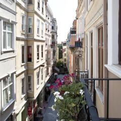 Отель Snog Rooms & Suites Стамбул