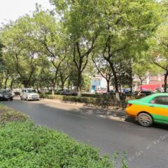 Отель 7 Days Inn Xian Dong Da Jie Jian Guo Road парковка