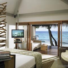Отель Taj Coral Reef Resort & Spa Maldives Мальдивы, Северный атолл Мале - отзывы, цены и фото номеров - забронировать отель Taj Coral Reef Resort & Spa Maldives онлайн комната для гостей фото 2