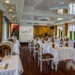 Отель Signature Royal Cruise