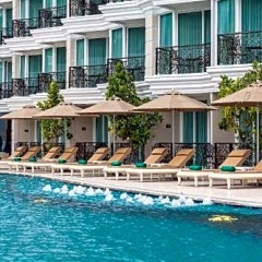 Отель LK Emerald Beach спортивное сооружение