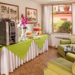Отель Albergo Del Sole Al Biscione в номере фото 2
