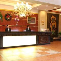 Shanghai Yueyang Hotel интерьер отеля