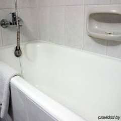 Golden Arches Hotel in Limassol, Cyprus from 148$, photos, reviews - zenhotels.com bathroom