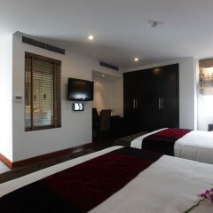Hanoi La Siesta Diamond Hotel сейф в номере