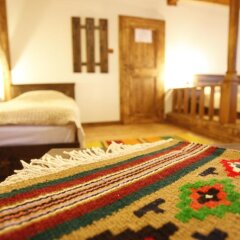Отель Zlatna Oresha Guest House Болгария, Сливен - отзывы, цены и фото номеров - забронировать отель Zlatna Oresha Guest House онлайн комната для гостей фото 2