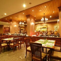 Отель Grand Diamond Suites Hotel Таиланд, Бангкок - отзывы, цены и фото номеров - забронировать отель Grand Diamond Suites Hotel онлайн питание фото 3