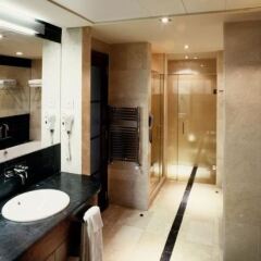 Отель Eurostars Suites Mirasierra ванная фото 2