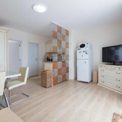 Апартаменты Two Bedroom Apartment with Large Balcony комната для гостей фото 3