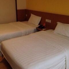 Отель 7 Days Inn Shenzhen Luohu World Trade Center Branch Шэньчжэнь комната для гостей фото 3
