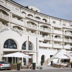 Yes Hotel Touring парковка