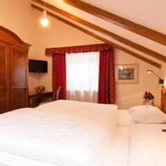 Hotel Ristorante Lewald Горнолыжный курорт Ортлер сейф в номере