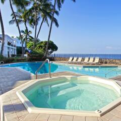 Outrigger Royal Sea Cliff Hotel бассейн