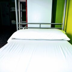 Feetup Yellow Nest Hostel Barcelona Барселона комната для гостей фото 4
