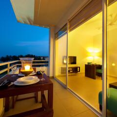The Beach - All Suite Hotel балкон