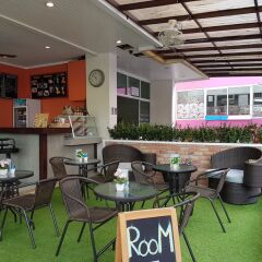 Calypso Patong Hotel гостиничный бар