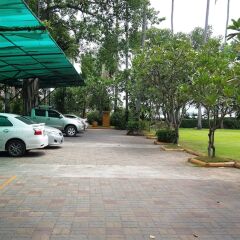 Отель Chaba Cabana Beach Resort парковка