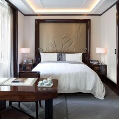 Hotel The Peninsula Paris 5* Люкс повышенной комфортности с различными типами кроватей