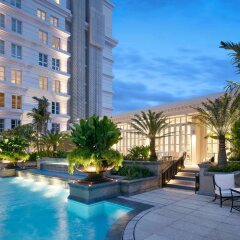 Отель Park Hyatt Saigon Вьетнам, Хошимин - отзывы, цены и фото номеров - забронировать отель Park Hyatt Saigon онлайн бассейн фото 2