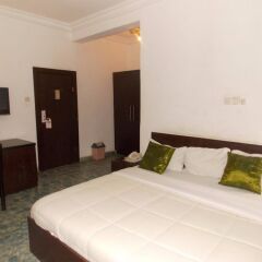 Thornberry Savannah Suite Hotel сейф в номере