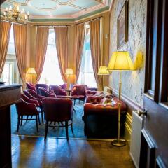 Cornhill Castle Hotel