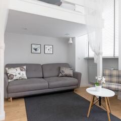 Апартаменты Adele Old Town Apartment Варшава комната для гостей фото 3