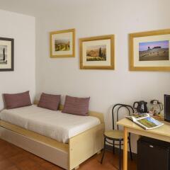 Отель Duccio Nacci Rooms Италия, Сан-Джиминьяно - отзывы, цены и фото номеров - забронировать отель Duccio Nacci Rooms онлайн комната для гостей фото 4