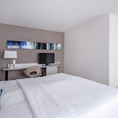 Отель Courtyard by Marriott Munich City Center комната для гостей фото 3