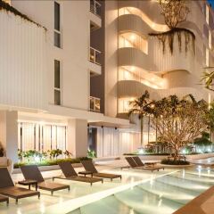 Отель The Base Downtown Condo by Joy Пхукет