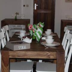 Отель The Townhouse Bed & Breakfast питание