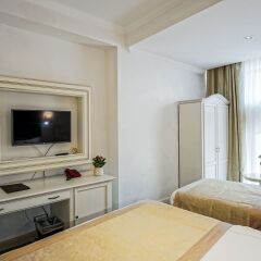 Отель Old Town Boutique Hotel Румыния, Бухарест - 2 отзыва об отеле, цены и фото номеров - забронировать отель Old Town Boutique Hotel онлайн удобства в номере фото 2