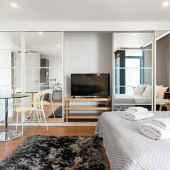 Апартаменты Lovely Studio W/balcony in Islington, 4 Guests комната для гостей