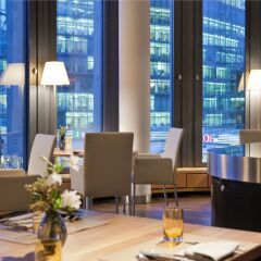 Отель Swissôtel Berlin Германия, Берлин - 2 отзыва об отеле, цены и фото номеров - забронировать отель Swissôtel Berlin онлайн интерьер отеля фото 2