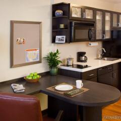 Отель Candlewood Suites Jersey City - Harborside в номере фото 2