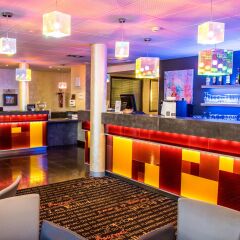 Отель Best Western Aquakub Экс-ле-Бен гостиничный бар