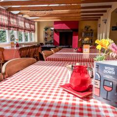 Отель YHA Helmsley - Hostel Великобритания, Йорк - отзывы, цены и фото номеров - забронировать отель YHA Helmsley - Hostel онлайн интерьер отеля