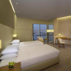 Отель Hyatt Regency Dubai Creek Heights 5* Номер Делюкс с различными типами кроватей