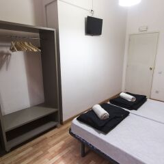 Отель Break N Bed Hostel Испания, Барселона - отзывы, цены и фото номеров - забронировать отель Break N Bed Hostel онлайн комната для гостей фото 2