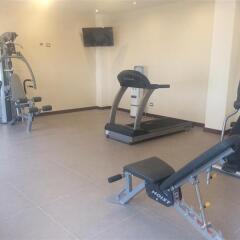 Отель Best Western Cumbres Inn Cd. Cuauhtémoc фитнесс-зал фото 4