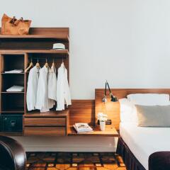 Hotel Regina Барселона сейф в номере
