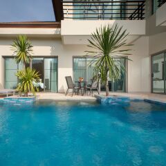 Отель Villa Maluku Пхукет бассейн фото 3