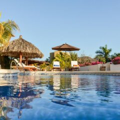 Отель Villas San Sebastián Мексика, Сиуатанехо - отзывы, цены и фото номеров - забронировать отель Villas San Sebastián онлайн бассейн фото 3