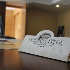 Отель Douro Cister Hotel Resort Rural & Spa Португалия, Байао - отзывы, цены и фото номеров - забронировать отель Douro Cister Hotel Resort Rural & Spa онлайн интерьер отеля