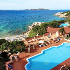 Отель Grand Hotel Smeraldo Beach Италия, Байя-Сардиния - 1 отзыв об отеле, цены и фото номеров - забронировать отель Grand Hotel Smeraldo Beach онлайн пляж фото 2