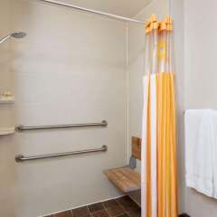 Отель La Quinta Inn & Suites New York City Central Park США, Нью-Йорк - отзывы, цены и фото номеров - забронировать отель La Quinta Inn & Suites New York City Central Park онлайн ванная