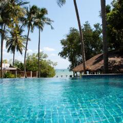 Отель Anyavee Railay Resort бассейн