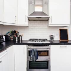 Отель Charming Peaceful 2 Bed with Parking and Garden Великобритания, Лондон - отзывы, цены и фото номеров - забронировать отель Charming Peaceful 2 Bed with Parking and Garden онлайн в номере